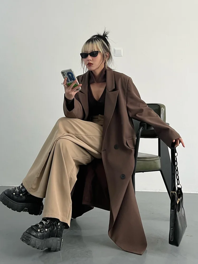 Рисунок 5 - Женский однотонный Блейзер средней длины