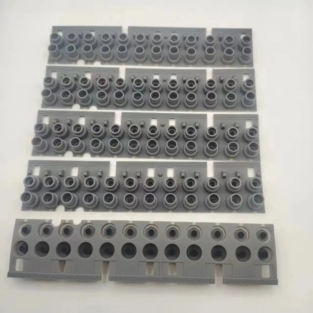 

Conductive Contact Silicon keypad for Yamaha PSR-220/230/300/310/320/400/420/500/510