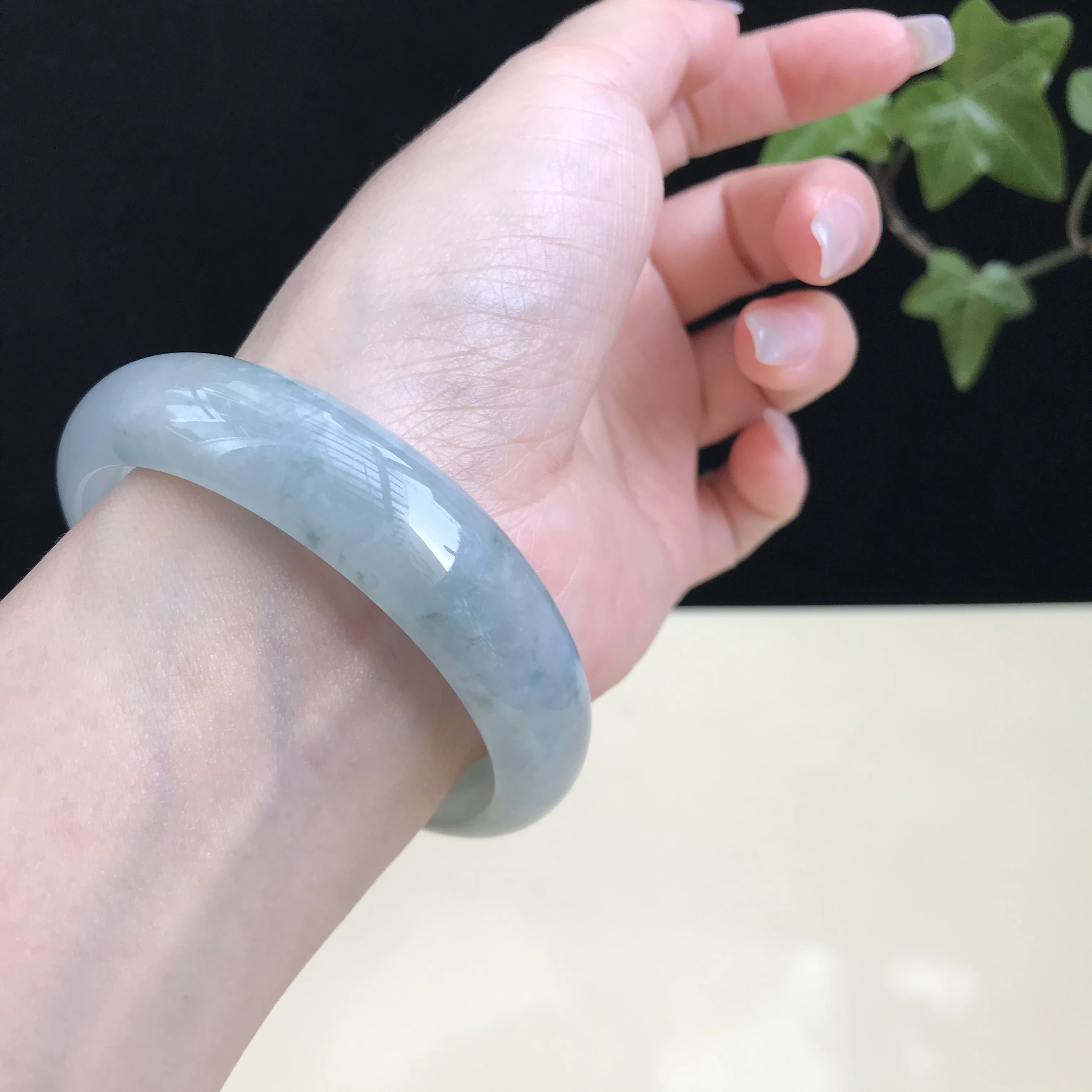 

Burma 100%Genuine High-end Jadeite Bracelet Jewelry Jade Bangles For Women 58mm (With Certificate)