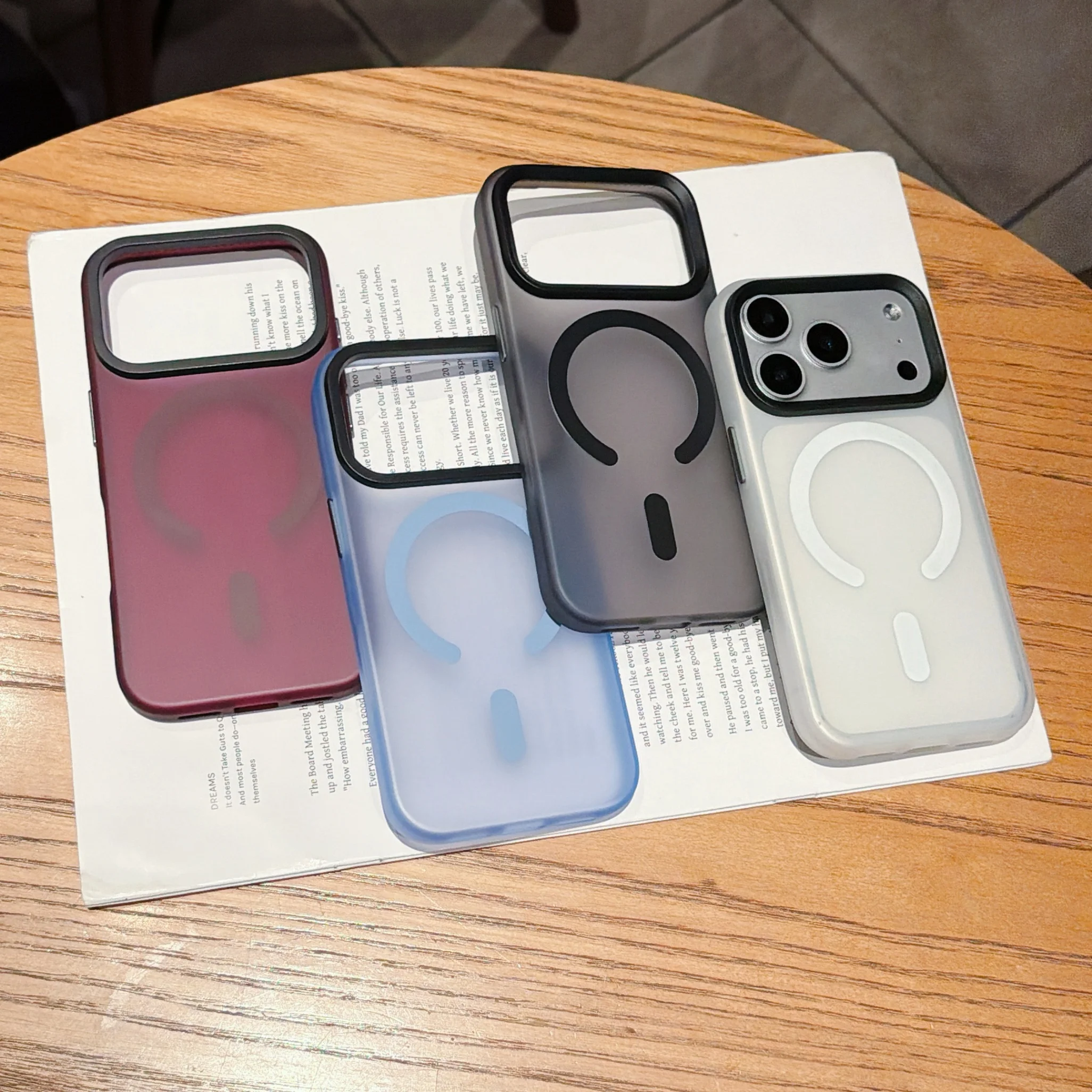 Deluxe Personalized Slim Magnetic Phone Cover with Soft Edges
