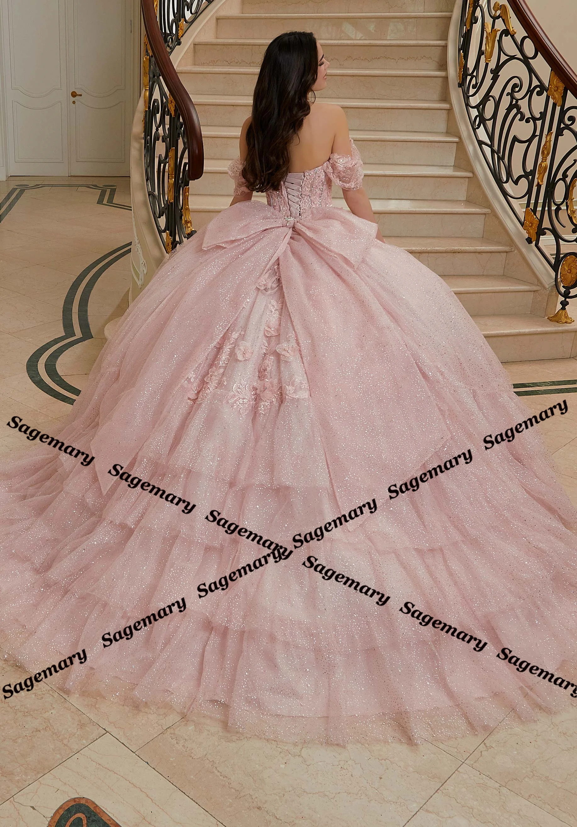Quinceanera Dresses Sweetheart Ball Gown Tiered Tulle Detachable Sleeves Lace Up Customised