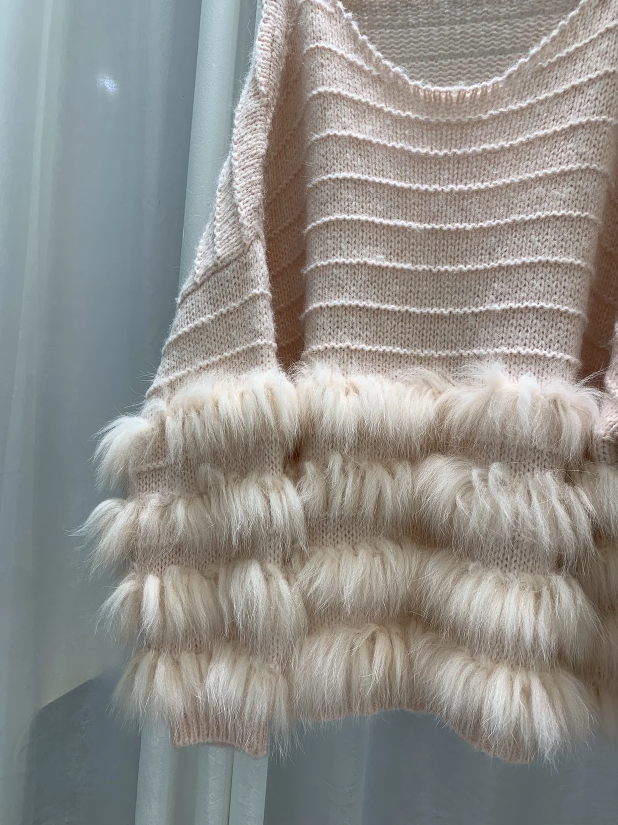 2022 Autumn and Winter New Fashion Fox Fur Knitted Coat for Women Short Round Neck Pullover Long Sleeve Sweater Top Female