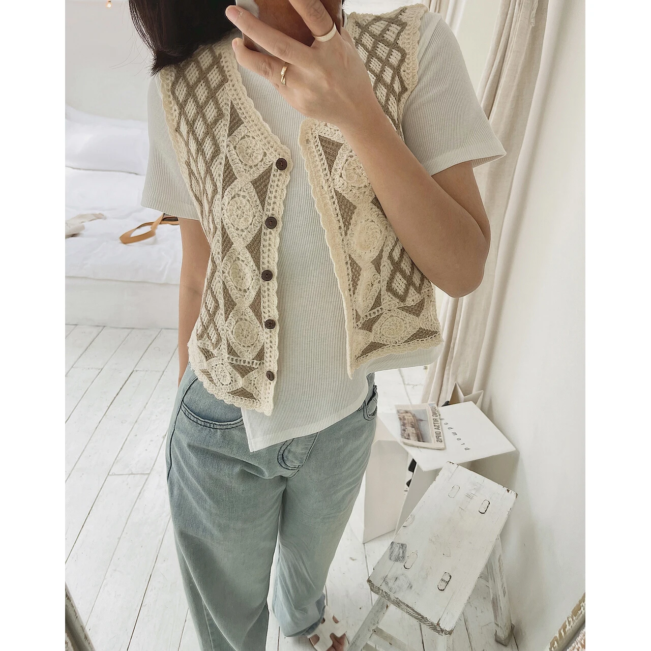 2022 Women Spring Summer Embroidery Sweater Vest Waistcoat Jackets Korean Fashion Coat Clothing Cardigan Sleeveless Blazers New white green sleeveless floral print blazer women 2023 summer new fashion plus size hidden breasted suits mid length slim blazers