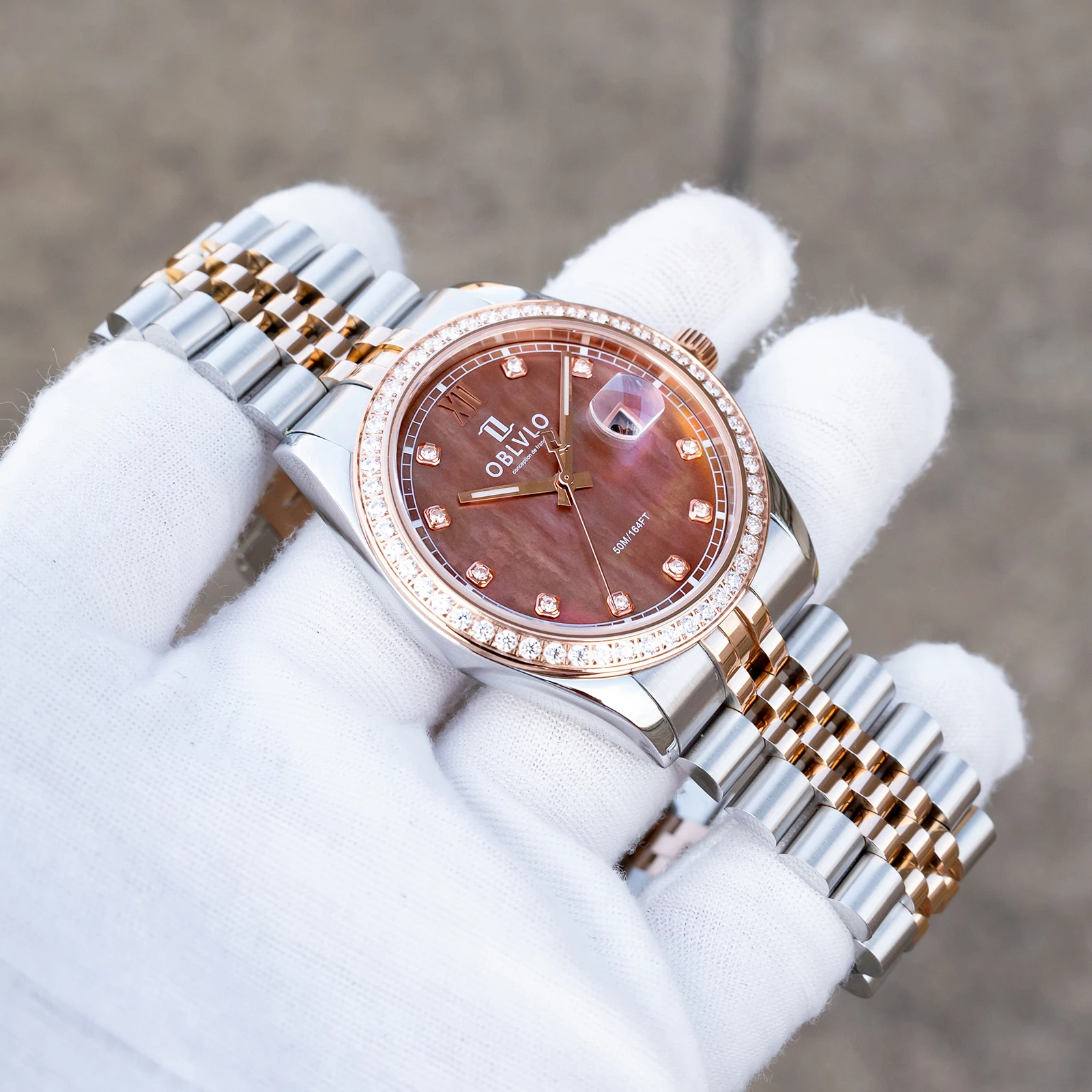 OBLVLO ساعة رجالية أنيقة مرصعة بالألماس بسوار بلون...