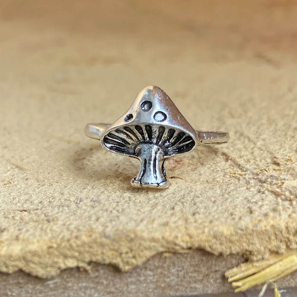 Punk Gothic Heart Ring Set for Women Black Dice Vintage Spades Ace Silver Plated Retro Rhinestone Charm Billiards Finger Jewelry 
