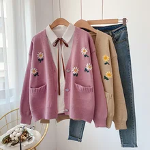 

SONG YI Spring Autumn 2022 New Flower Embroidered Sweater Coat Women Loose V Neck Buttons Vintage Ins Knitted Cardigan A0262