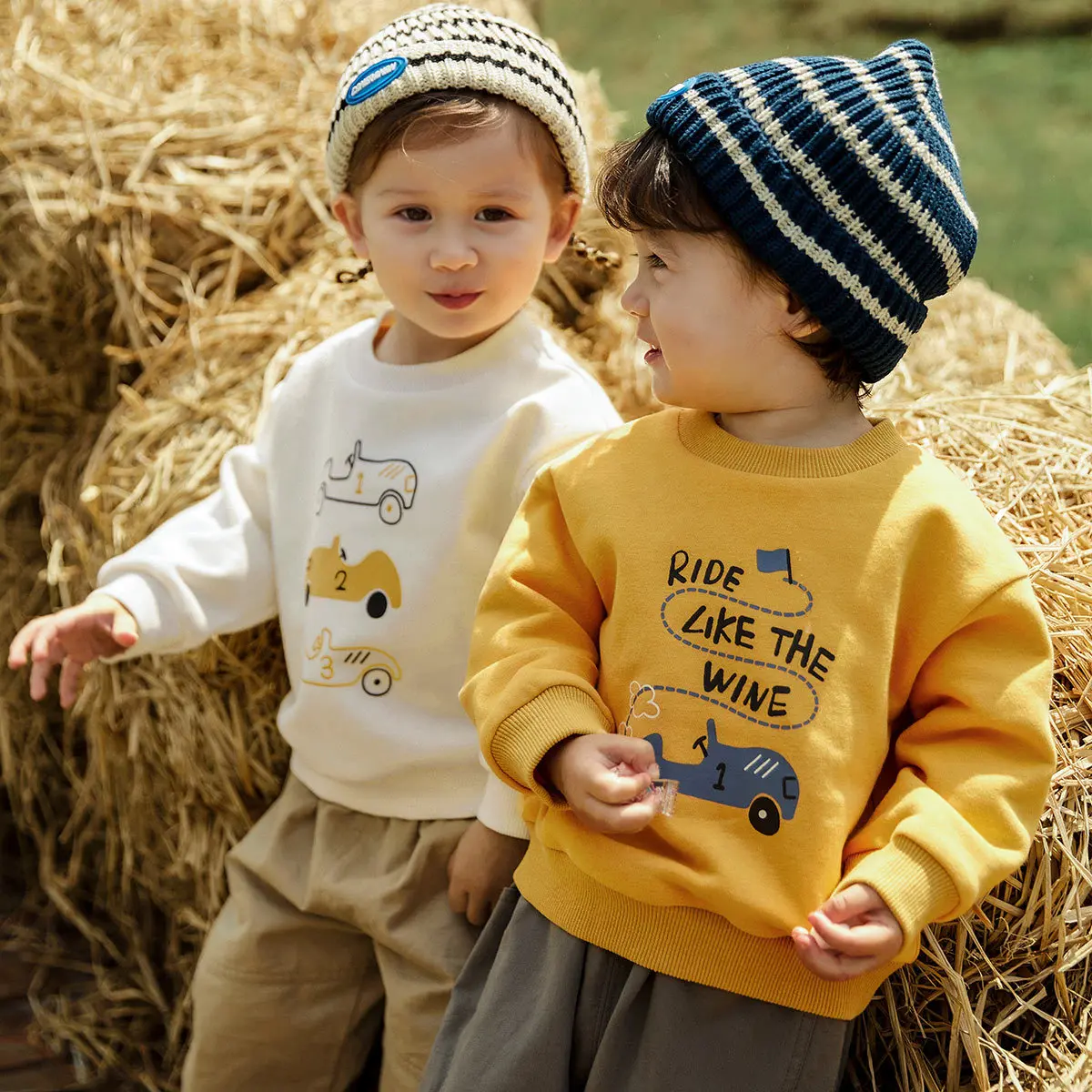 

Autumn New Crewneck Hoodie for Boys and Girls with Cartoon Print, Comfortable and Trendy