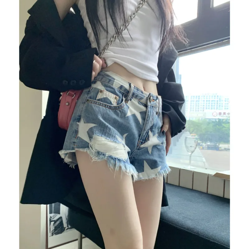 Printed Perforated Spicy Girl Plush Blue Denim Shorts Women's 2023 Summer New French Slim Fit Slim Hot Pants