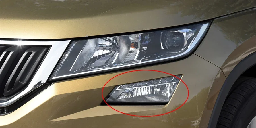 

Маленький прозрачный налобный фонарь для Skoda Kodiaq 2017-2020, замена оригинального абажура из оргстекла