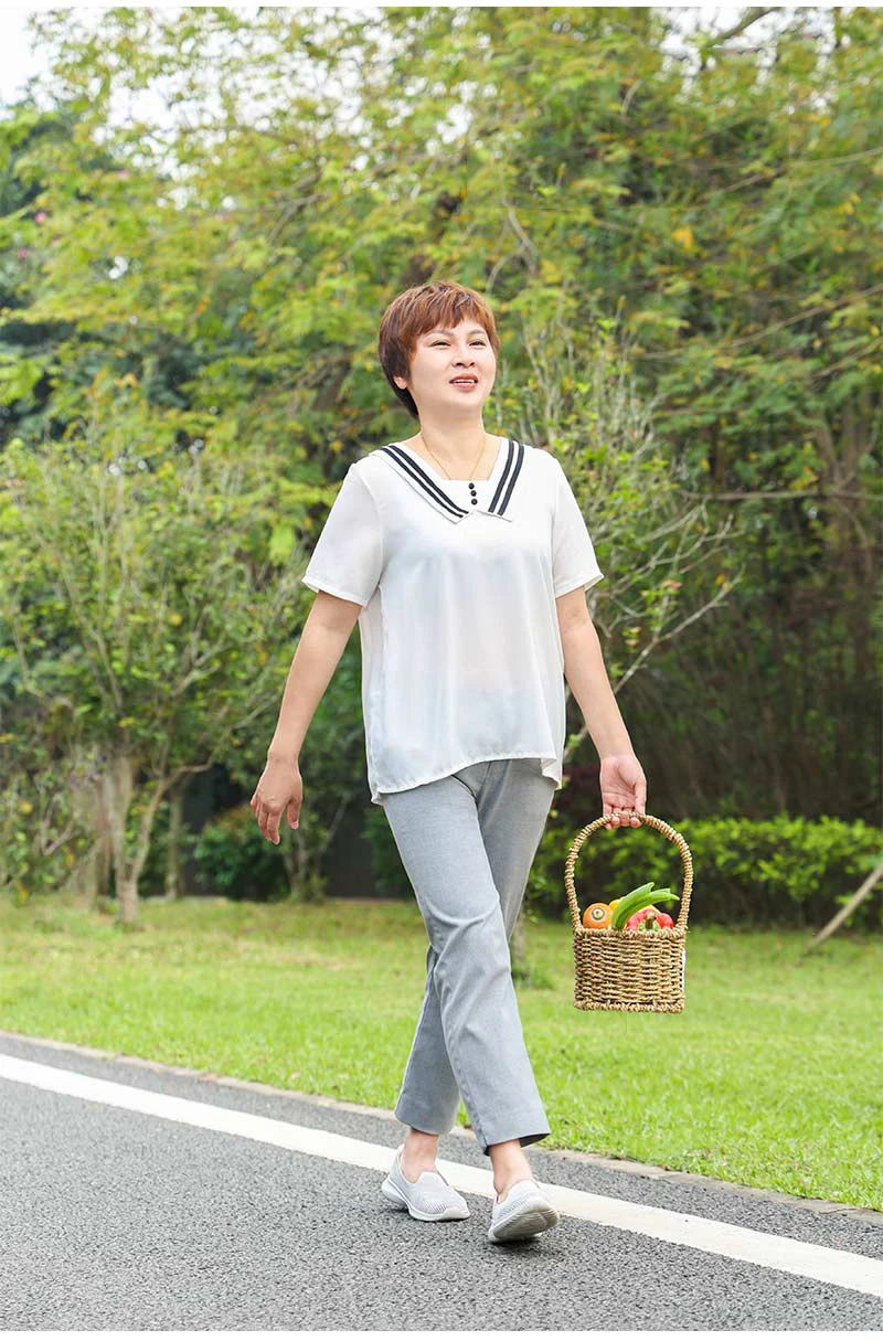 2022 Light Snakers Sport Summer Running Shoes for Women Luxury Brand High Quality Mesh Slip Massage Magnetic Health Care Shoes