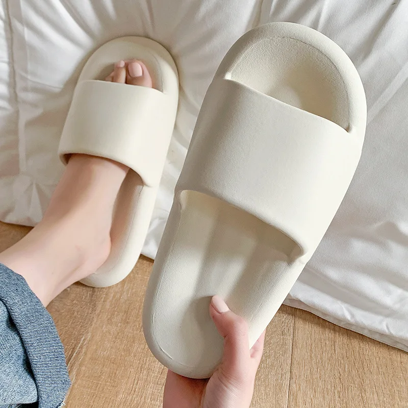 

New Summer Couple Bedroom Slides Ladies Flip Flops Thick Bottom Sandals Eva Cloud Slippers Men Women Soft Home Outdoor Slippers