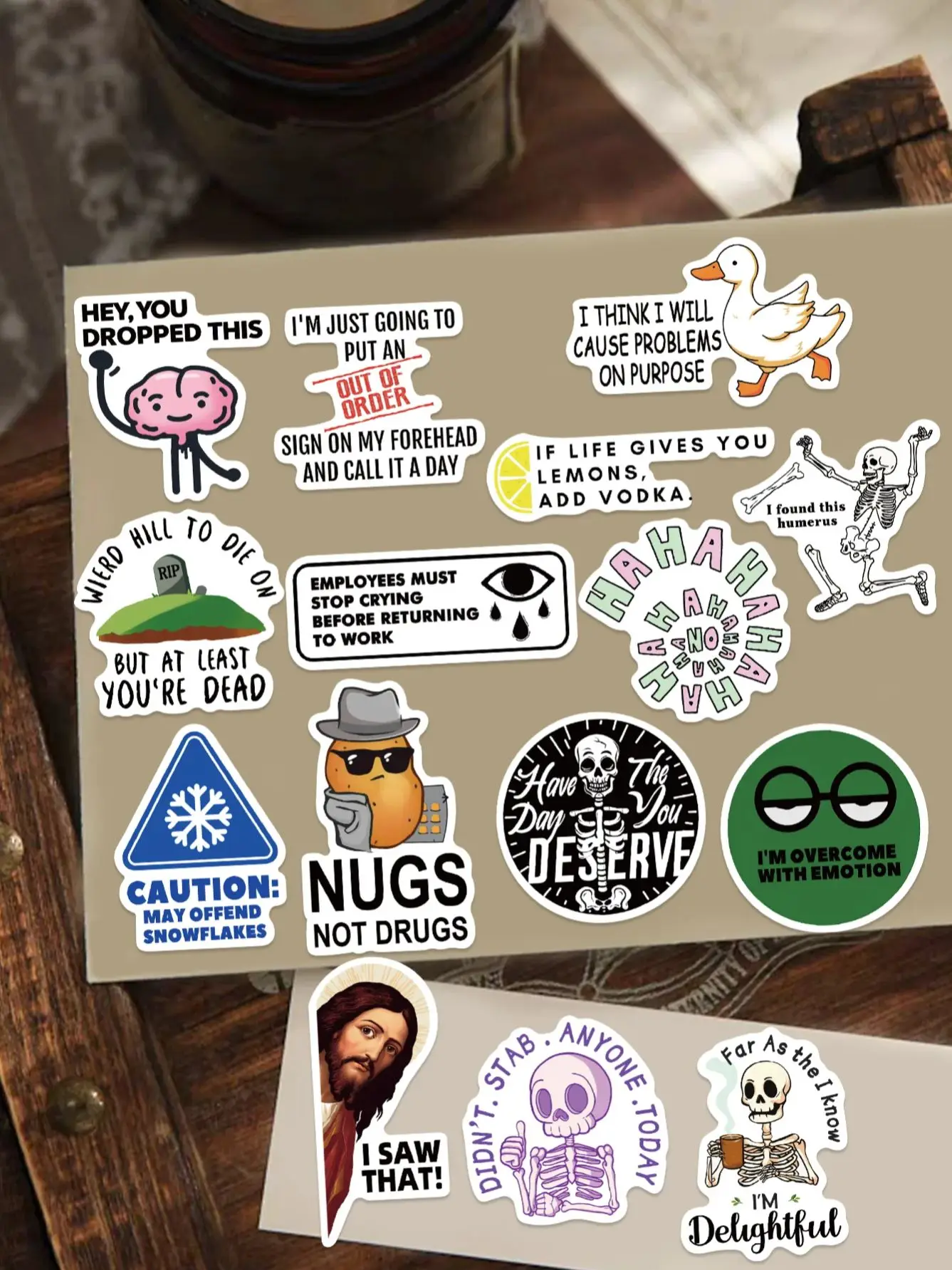 50 sarkastische Aufkleber, lebendige Aufkleber, geeignet für Wasserflaschen, Laptops, Handyhüllen, Koffer, Skateboards, Gitarren, Geschenkboxen, Partydekorationen – Detail 10