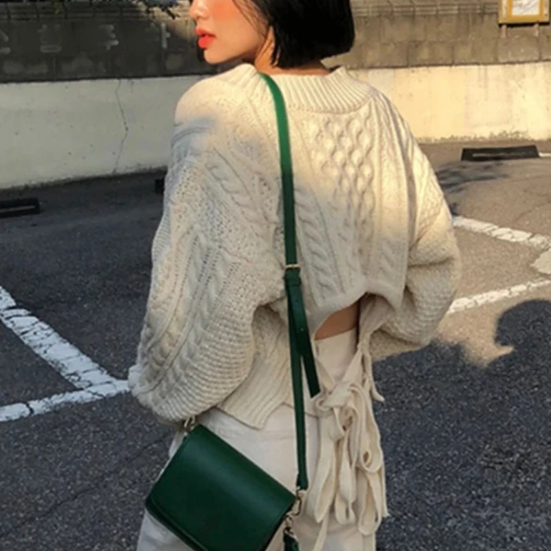 New Women's Autumn and Winter Fashion V-neck Knitted Short Long-sleeved Sweater Loose Casual Back Lace-up Knitted Top