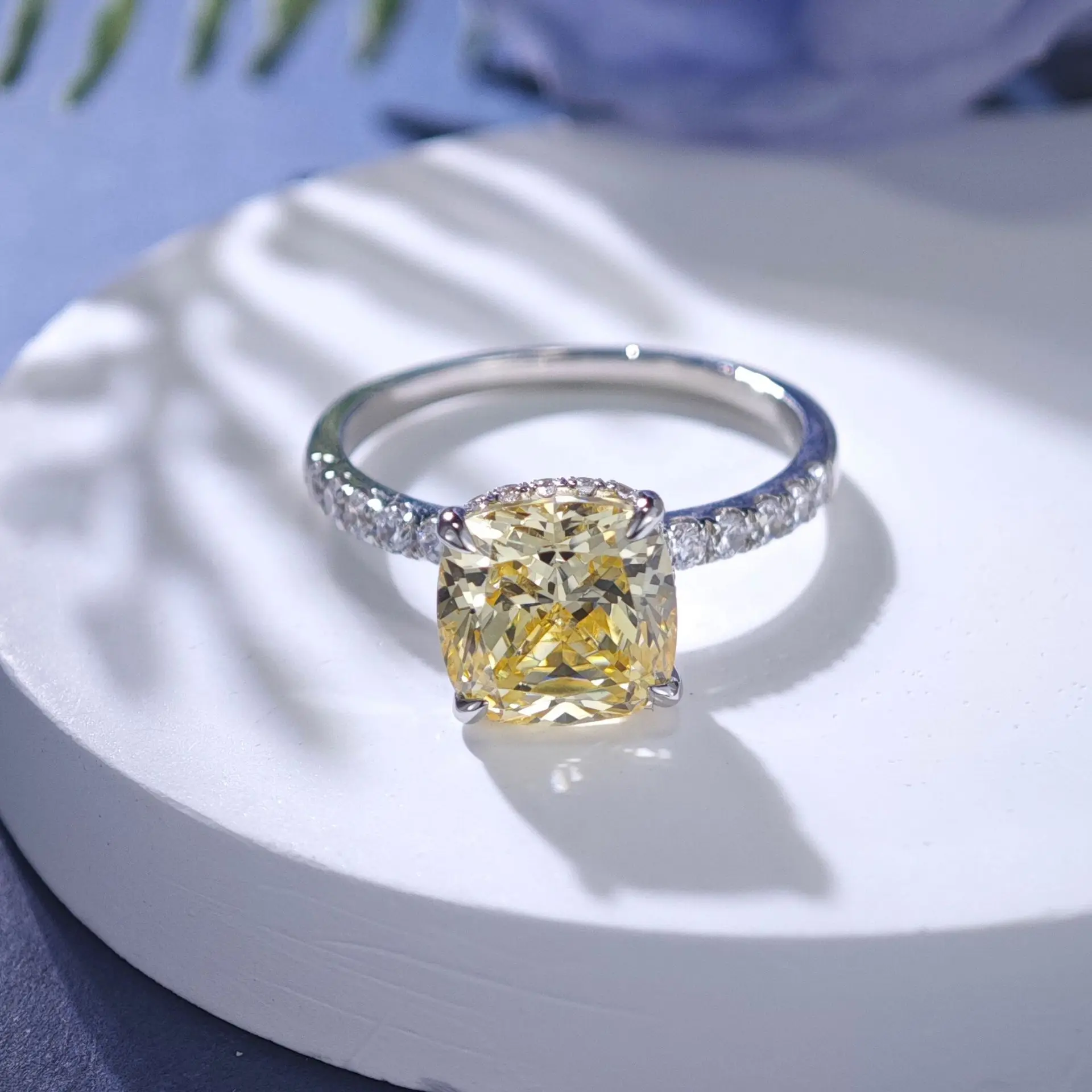 PT950 platinum diamond ring for women 2.5 carats cushion-shaped pink diamond four-claw female ring goddess platinum