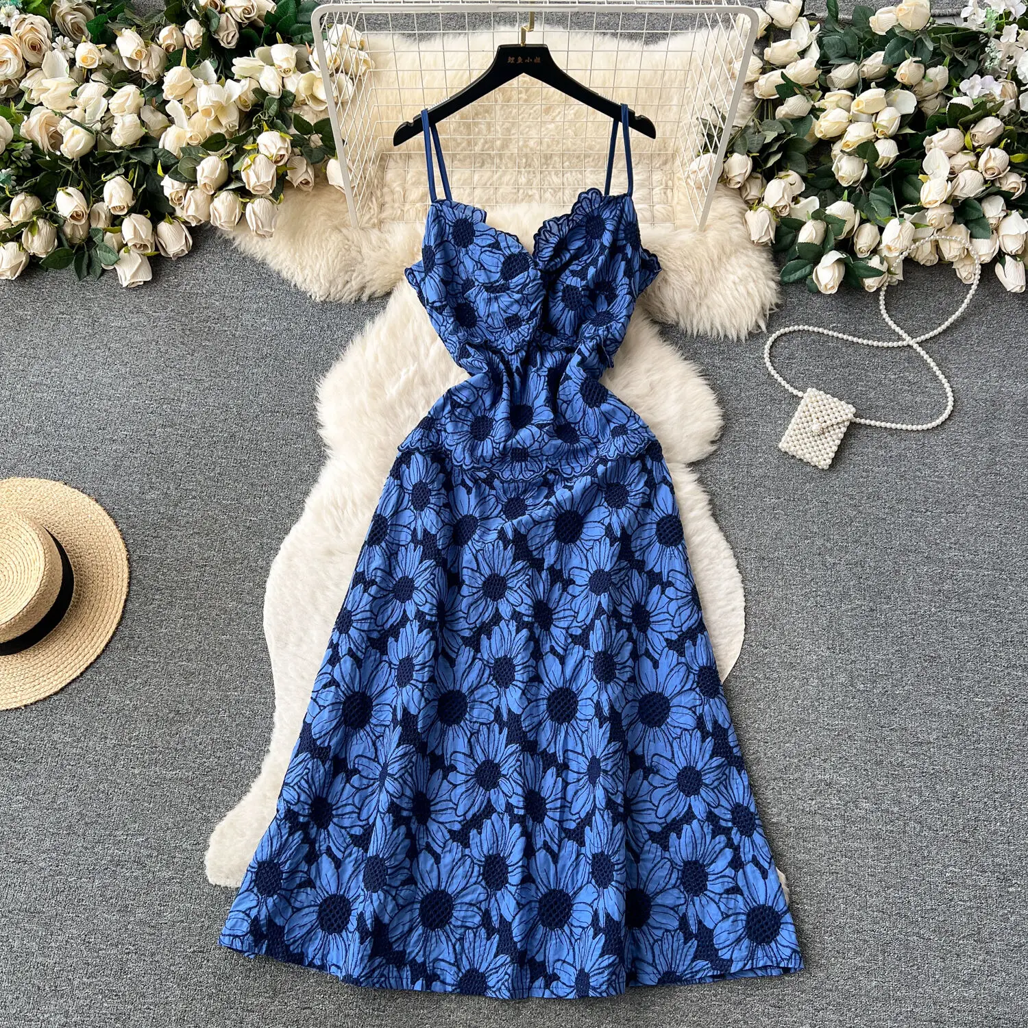 

Elegant Sexy Off Shoulder Embroidery Slip Dress Fairy A-line Summer Beach Vacation Vestidos Slim Women Evening Party Mini Dress