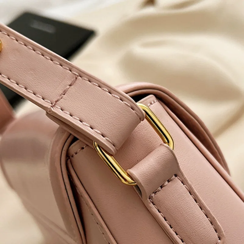 Casual Women's Bag Fashion 2023 New Texted Square Bag Solid Color Popular Shoulder Bag PU Leather Handbag Shoulder Bags Flap Bag