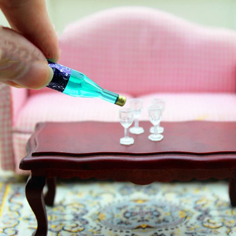 

1/12 Doll House Miniature Resin Wine Bottle with Wineglass Simulation Drinks Model for Mini Decoration Dollhouse Accessories