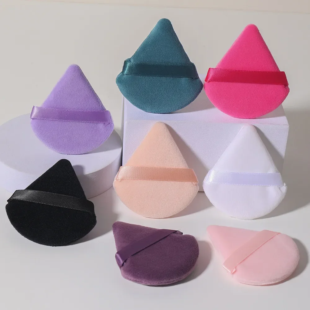 1Pcs Triangle Velvet Powder Puff Pizza Flours Mini Face Makeup Sponge Cosmetics Washable Makeup Tool Lightweight Beauty 3