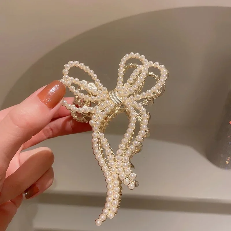 Pearl Hair Claw Set Clip for Women Pearl Bow Hairpins Metal Hair Accessories Geometric Hollow Pincer Barrette Crystal Clip Big