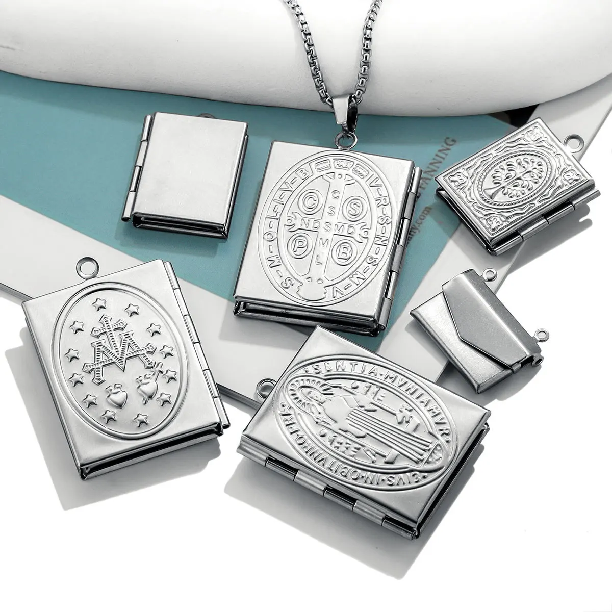 Stainless Steel Rectangular Phase Box Pendant Retro Envelope Pendant DIY Creative Necklace Accessories 3