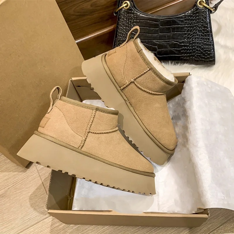 2024 Sheepskin Wool Comprehensive Anti-skid Snow Boots Women's Mini Short Boots Warm Winter Thickened Women's Shoes Botas Mujer