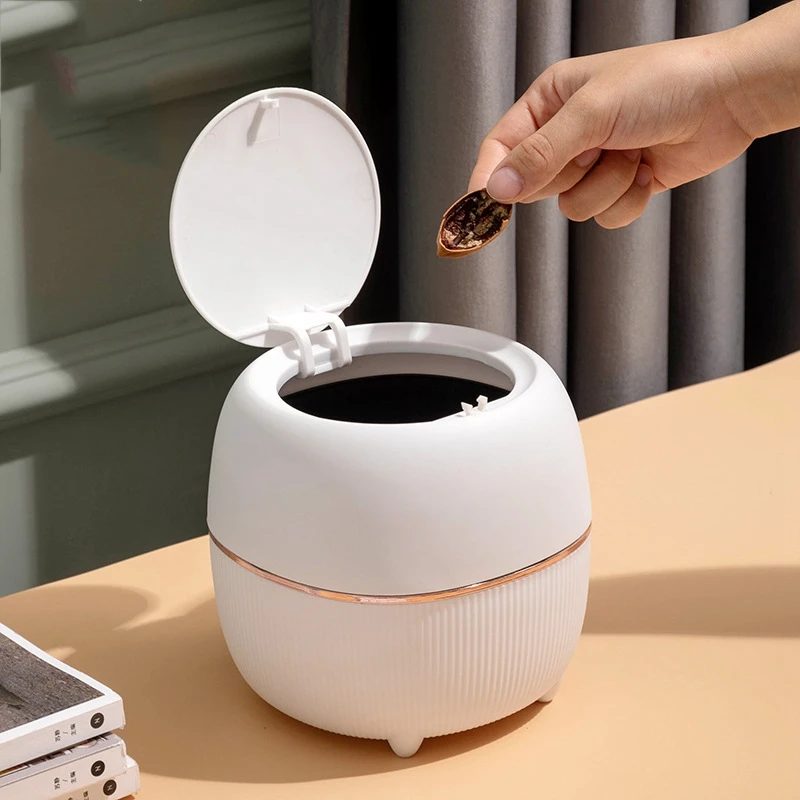 

Creative Luxury Desktop Trash Can, Small Dustbin, Household Mini Bedside Waste Bin, Tea Table Garbage Bucket, Fashion