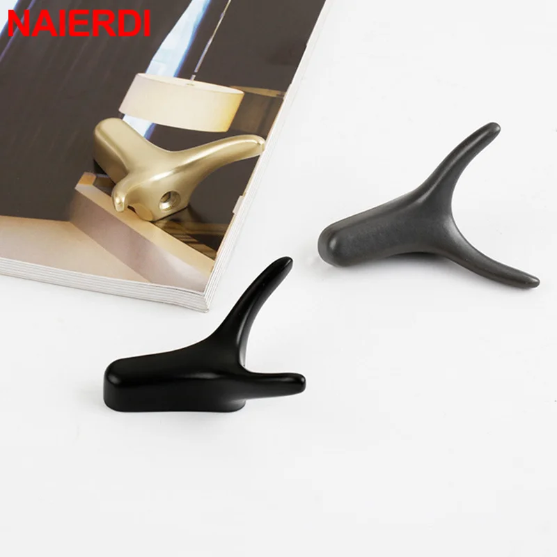 NAIERDI Wall Hanging Clothes Hook Zinc Alloy Bull Head Wall Hook Storage Racks Kitchen Hardware Key Decorative Hardware