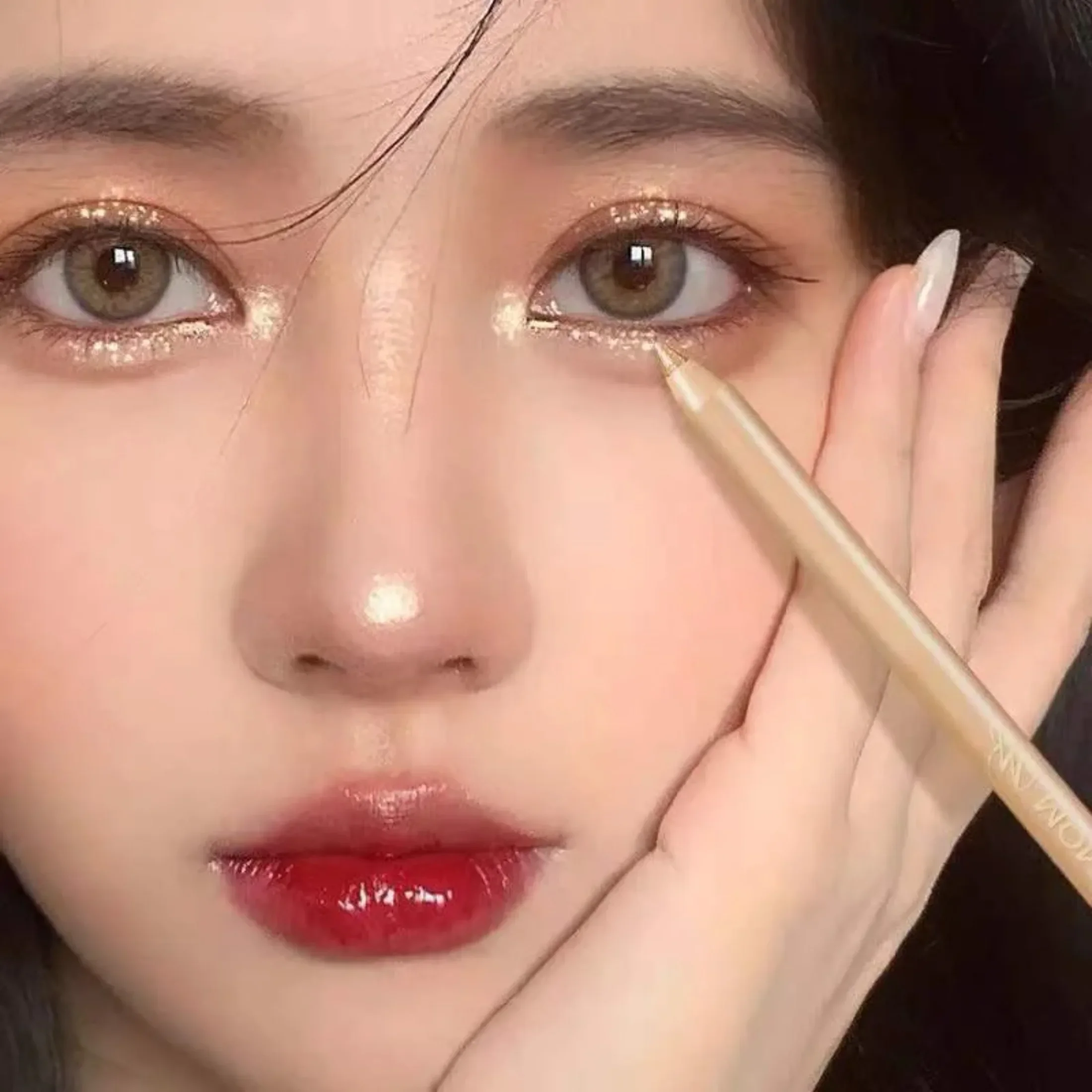 Eyeshadow Pen Eyeliner Makeup Tool