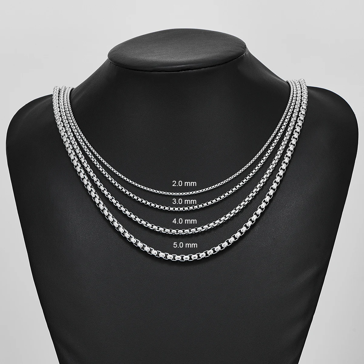 Collana a catena con taglio a spiga di grano rotondo da 0,6 mm, in vero oro bianco 14K - Italia
