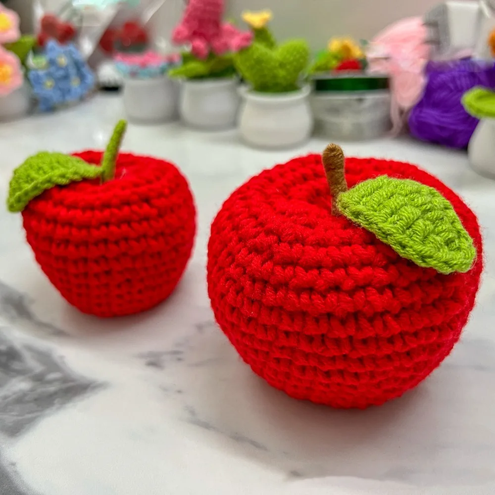 

Ping an Fruit Woolen Knitted Ping an Fruit Handmade Accessories Knitted Griggles Ornaments Red Cute Knitted Griggles Fruits