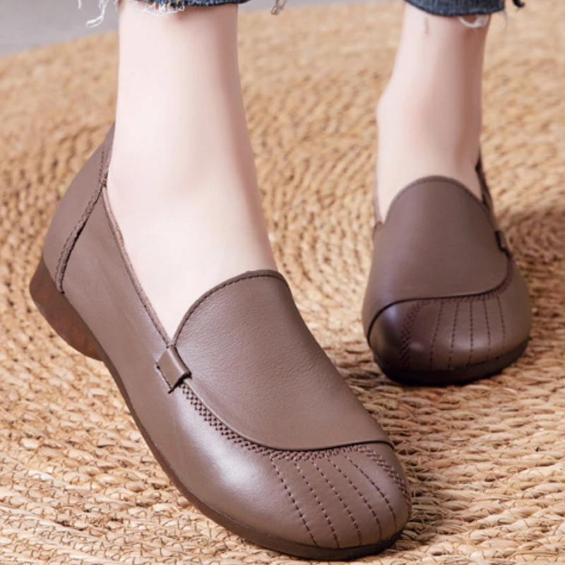 

Vintage Soft Bottom Mother Shoes Spring Casual Flats Round Toe Solid Color Shallow Mouth Light Loafers Zapatillas De Mujeres