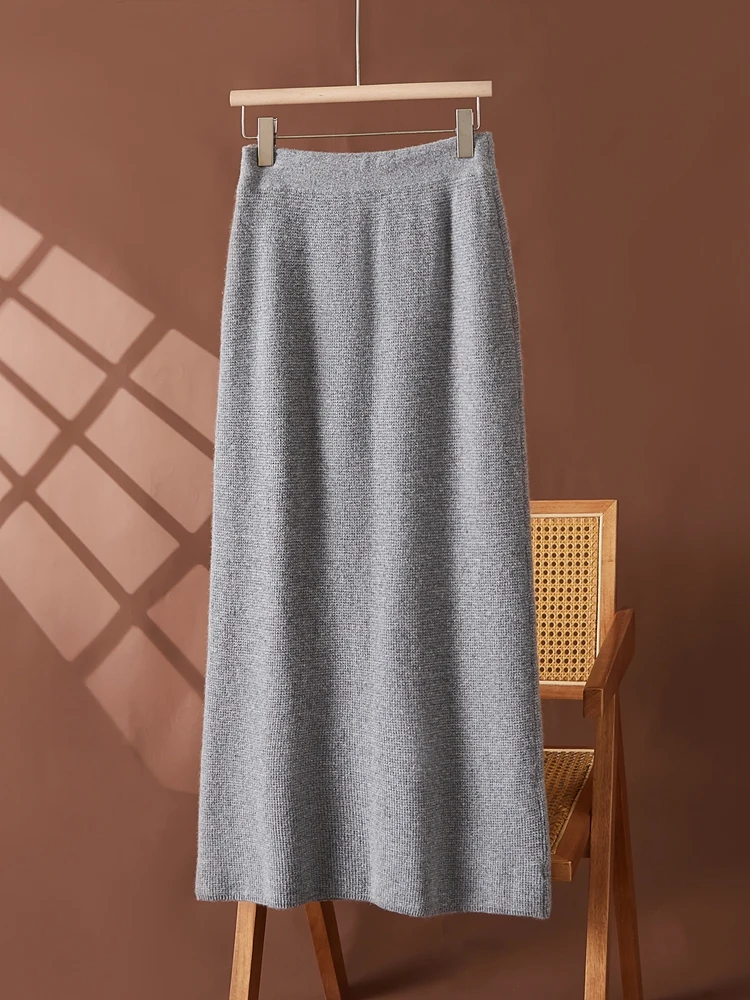 Cashmere skirt on model