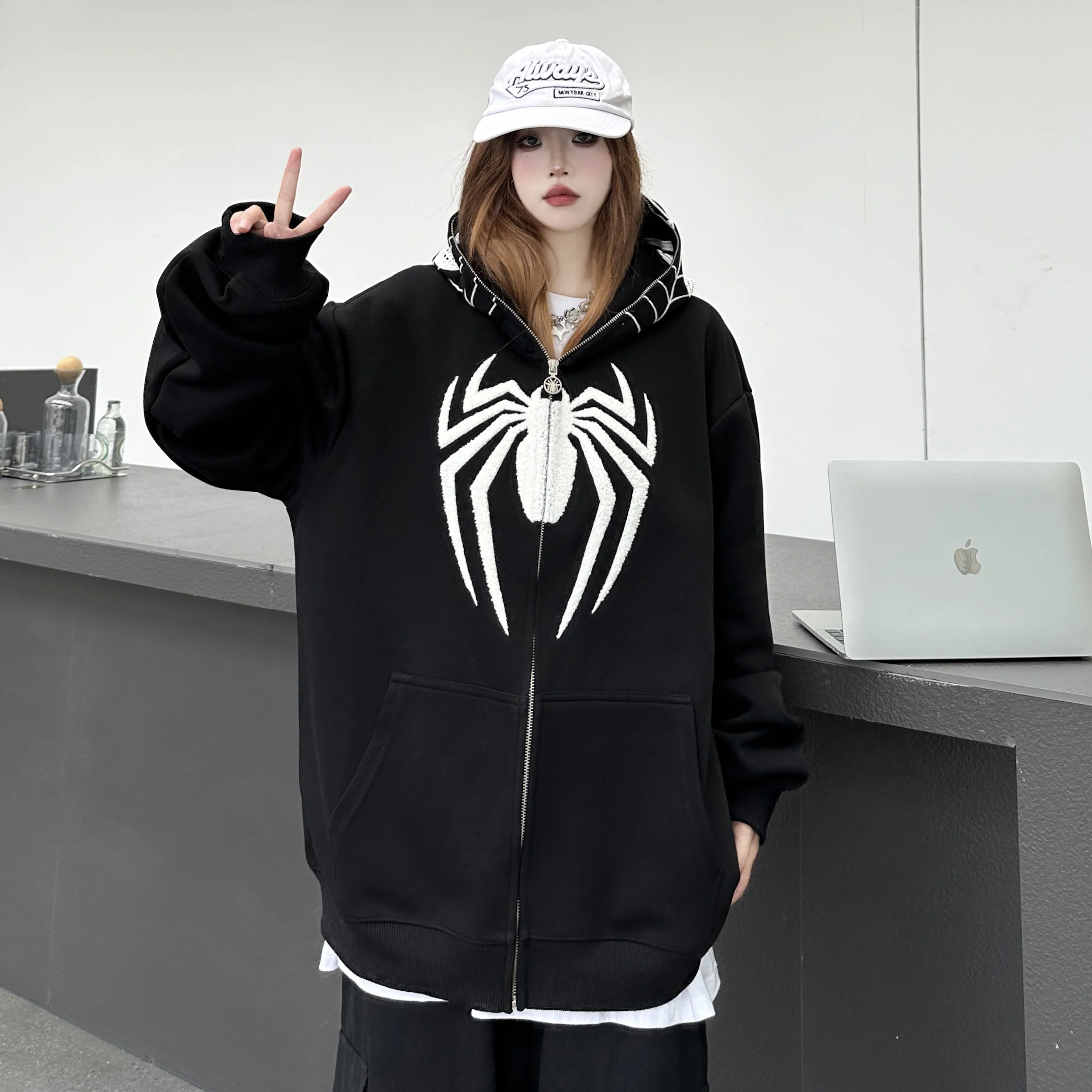 American Retro Spider Embroidery Hoodie Women Design Sense High Street Oversize Sweatshirt Harajuku Loose Zipper Hoodies Men дети hoodies мода малыш айдетов мальчик девушка hoodie топы с капюшоном sweatshirt