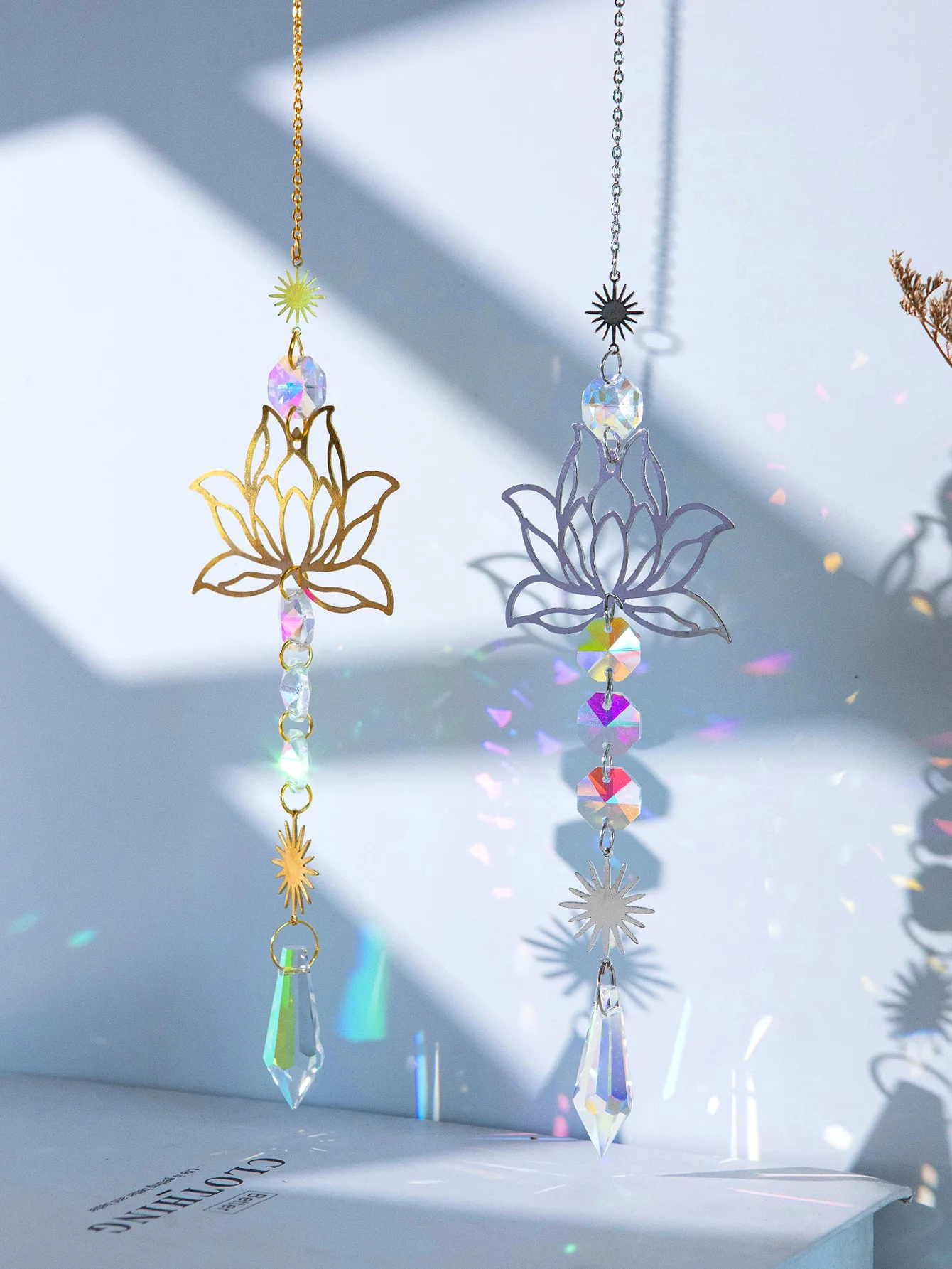 Wind Chimes Natural Stone Sun Catcher Crystal Wind Chimes Amethyst Lotus Hanging for Window Garden Party