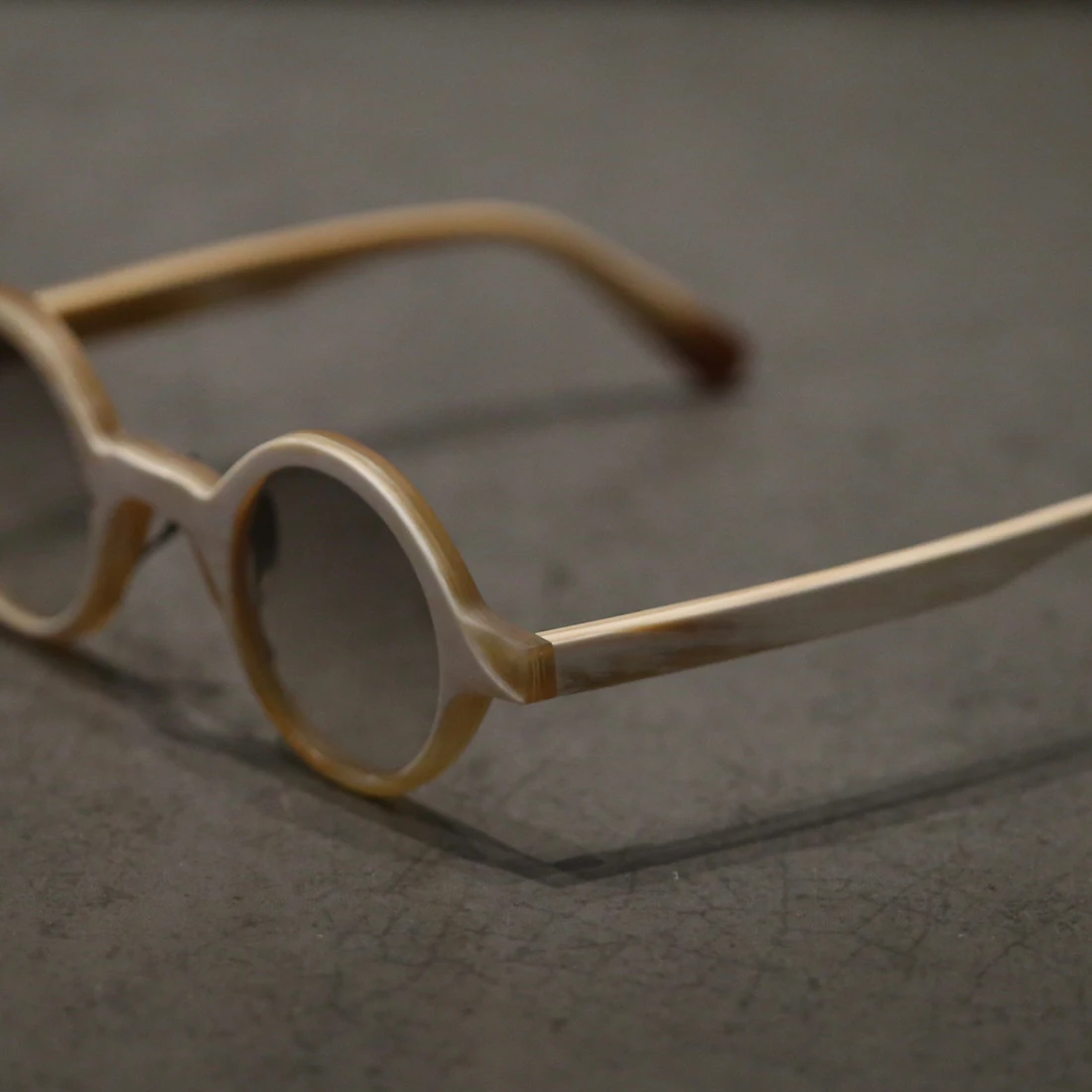 Rigards X Uma Wang Joint Name for Horn Line Cutting Glasses