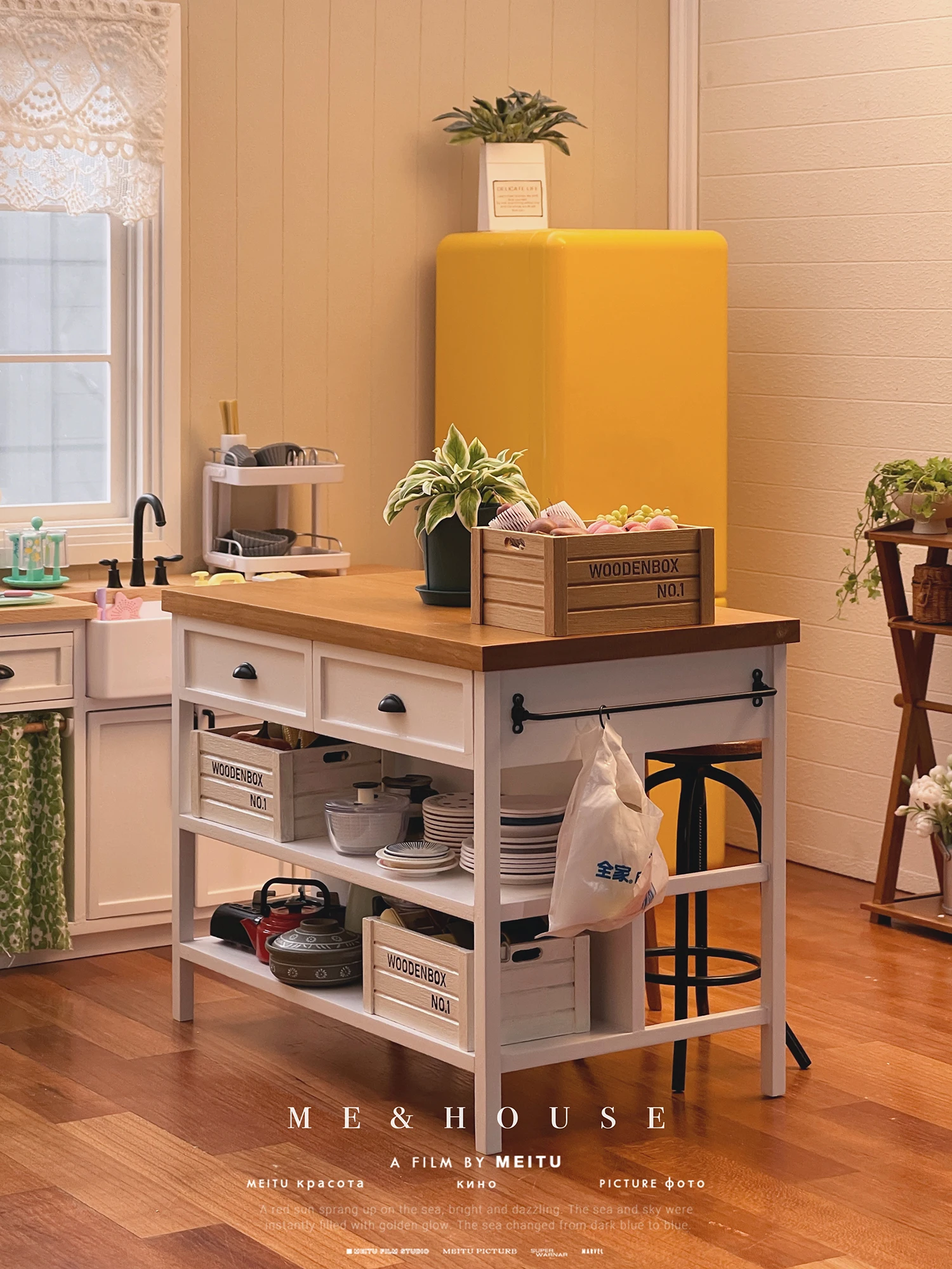 1/6 doll house model furniture accessories mini model Kitchen table/storage table 3