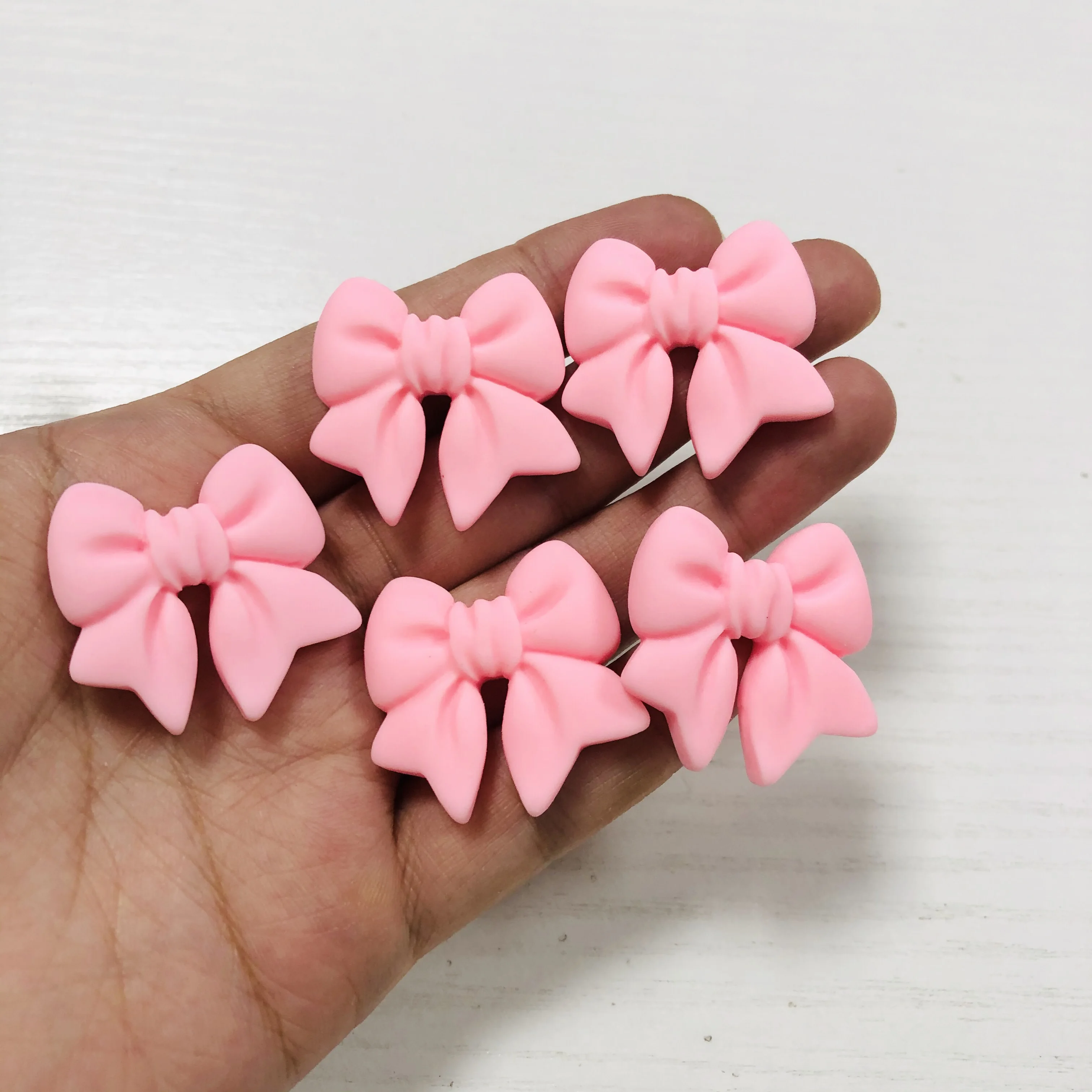 10Pcs 귀여운 달콤한 도파민 활 수지 장식 Bowknpt 네일 아트 매력 Diy 정크 전화 케이스 헤드셋 액세서리 매니큐어 용품