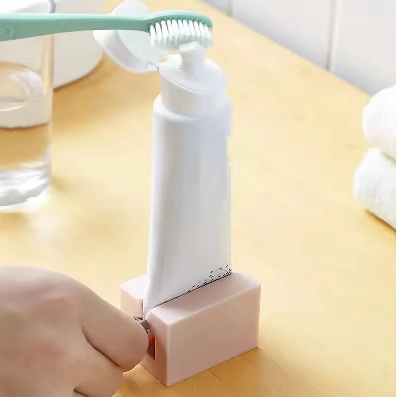 Home Plastic Toothpaste Tube Squeezer Easy Dispenser Rolling Holder Bathroom Supply Tooth Cleaning Accessories
