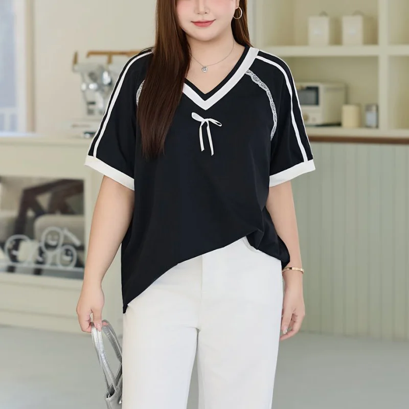 Loose V-Neck T-shirt With Lace Bow And Contrasting Color Plus Size Women Premium Ice Cotton Jersey Gentle Sporty Girl Tops