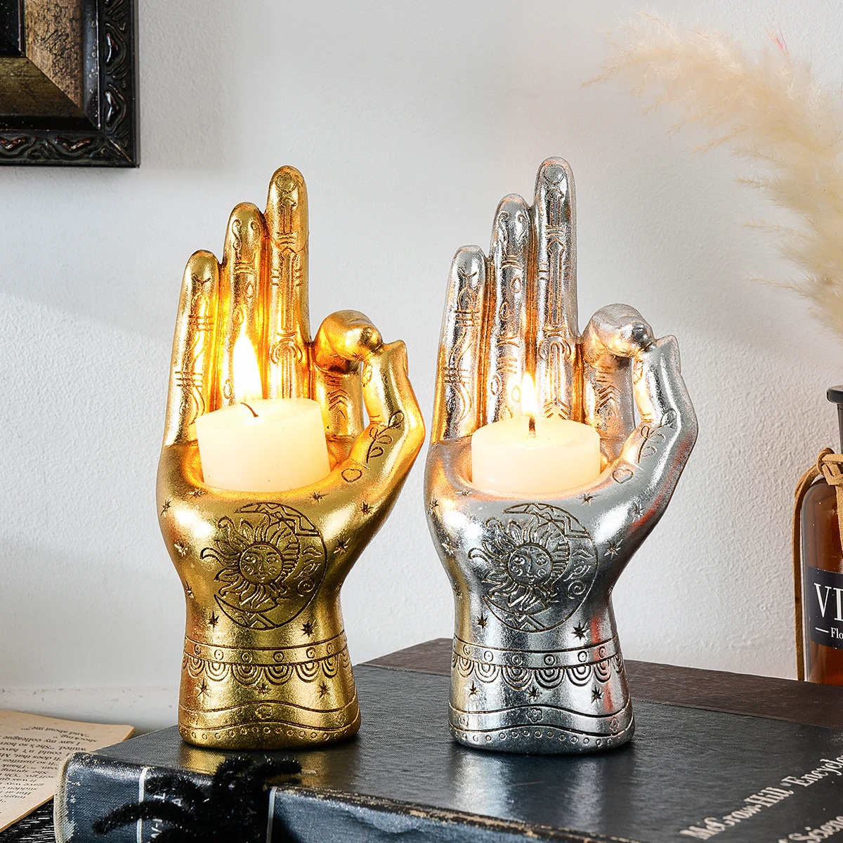 1PC,Halloween party resin material, left hand with three fingers, Sun and three fingers decorative statue