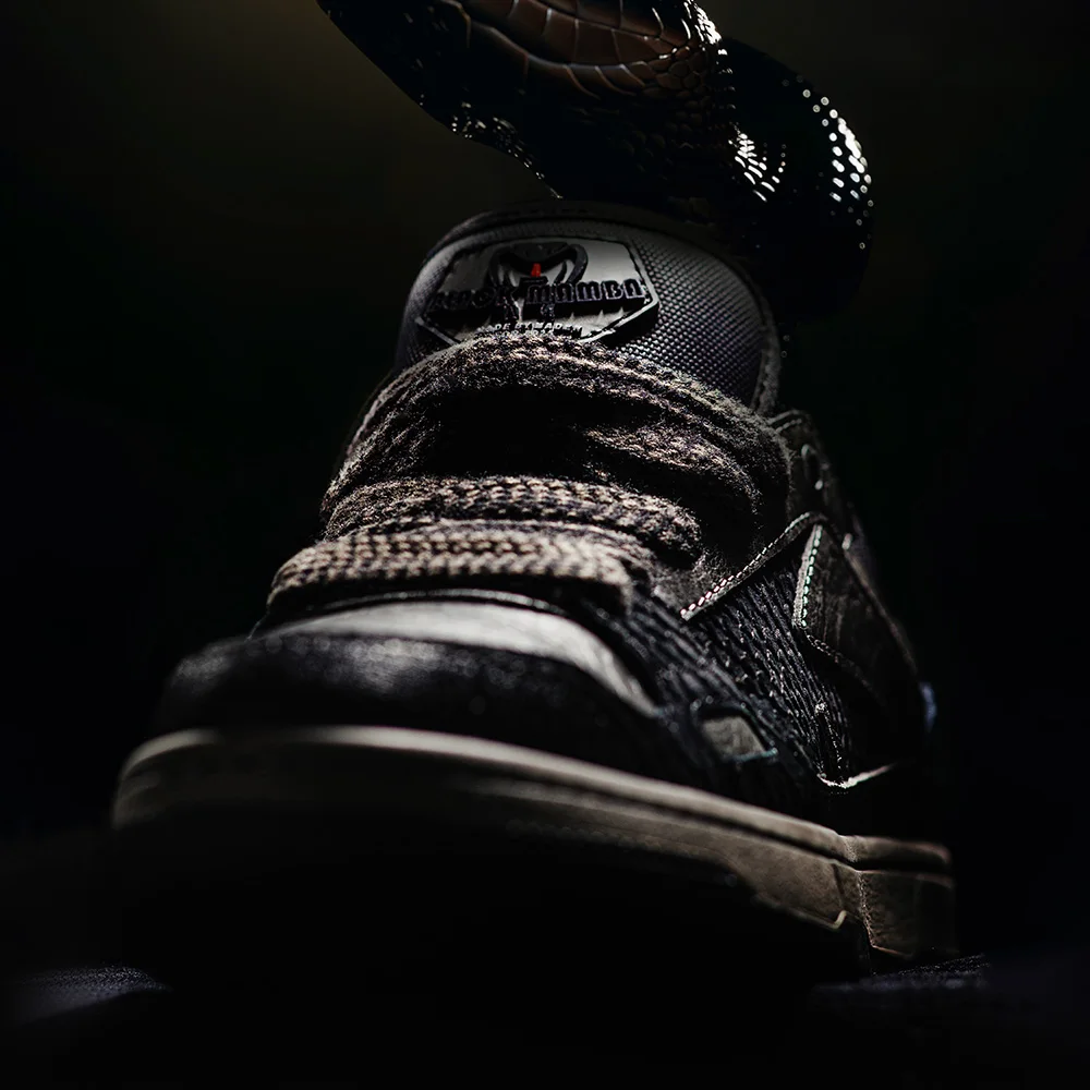Maden Casual Snake Year Black Mamba Men's Sneakers Low-Top Flat Sole Versatile Black Shoes for Spring Autumn Skateboarding Shoes