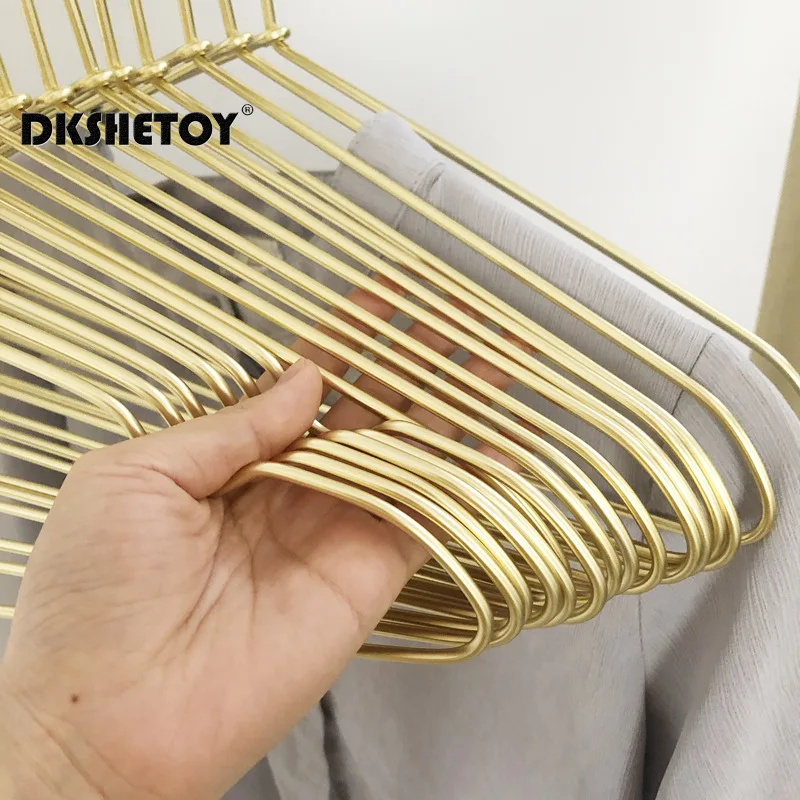 Metal Clothes Hangers Silver Gold Lightweight Sturdy for Hanging Shirts T-Shirts Blouses clothes hanger storage hanger