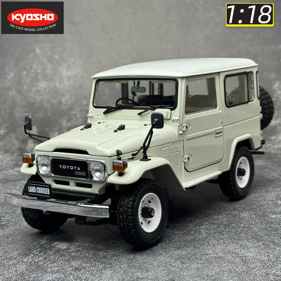 KYOSHO 1:18 Gorgeous Collection ミニカー KYOSHO 1:18 Scale Diecast Model Car - Nissan Skyline GT-R