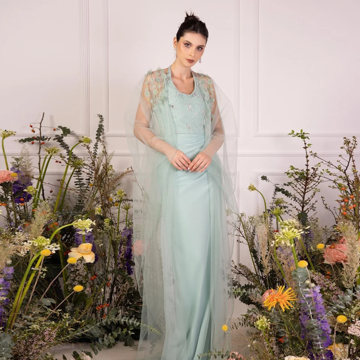 

Welove Green Halter Evening Dresses with Shawl Floor Length Mermaid Formal Occasions Dress Beads 3D Flowers Dresses for Women
