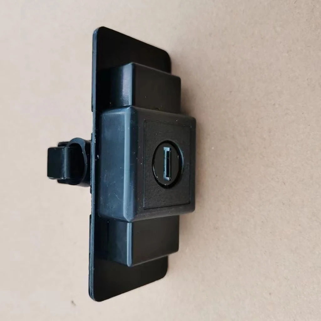 Car Glove Box Lock Key MB846665 for Mitsubishi Montero Pajero V31 V32 V33 1992-2000