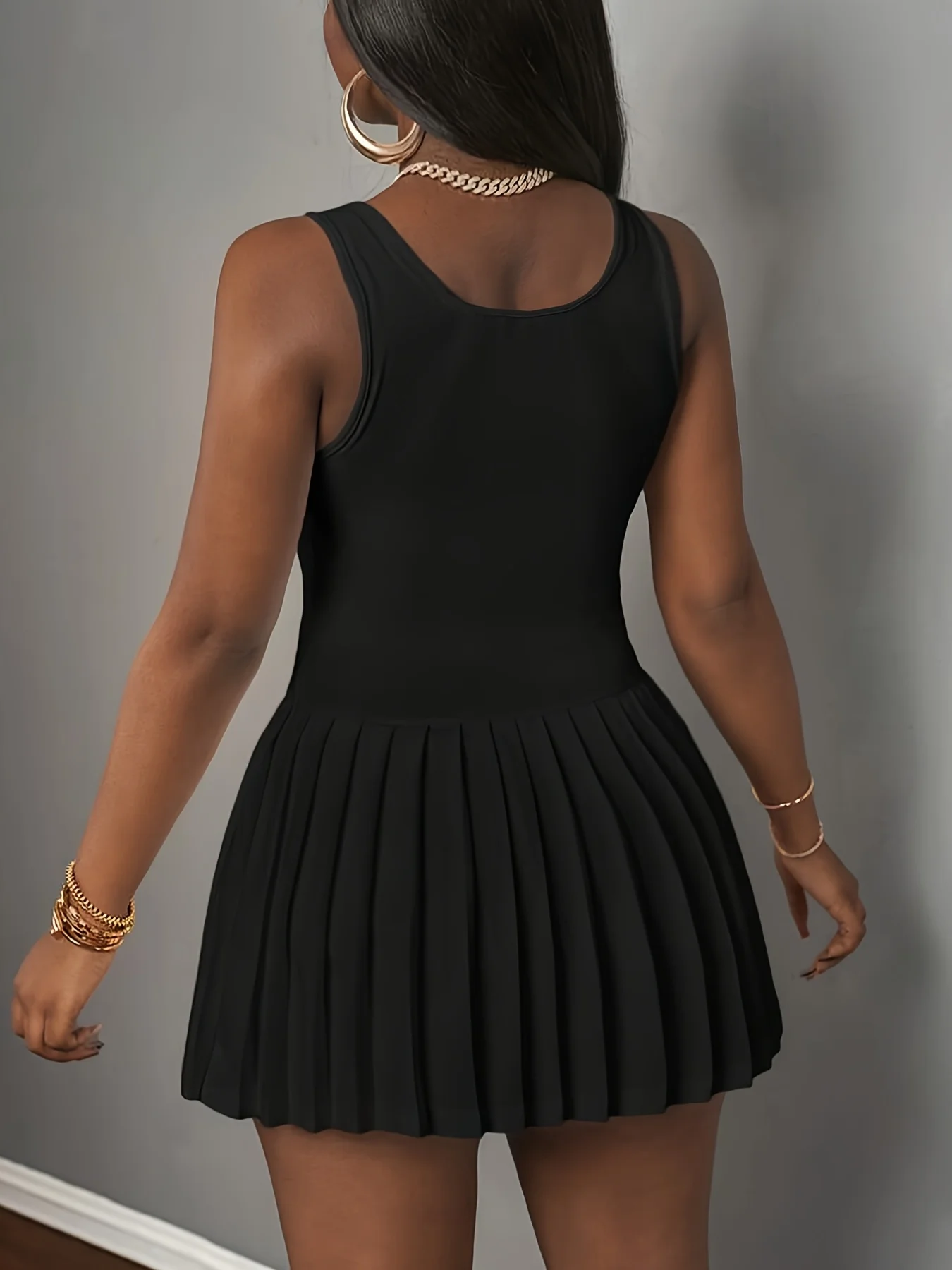 Women's Sexy Casual Square Neck Sleeveless Pleated Skirt Built-in Pants Sporty Dress Fashionable Elegant Women's Wear 2