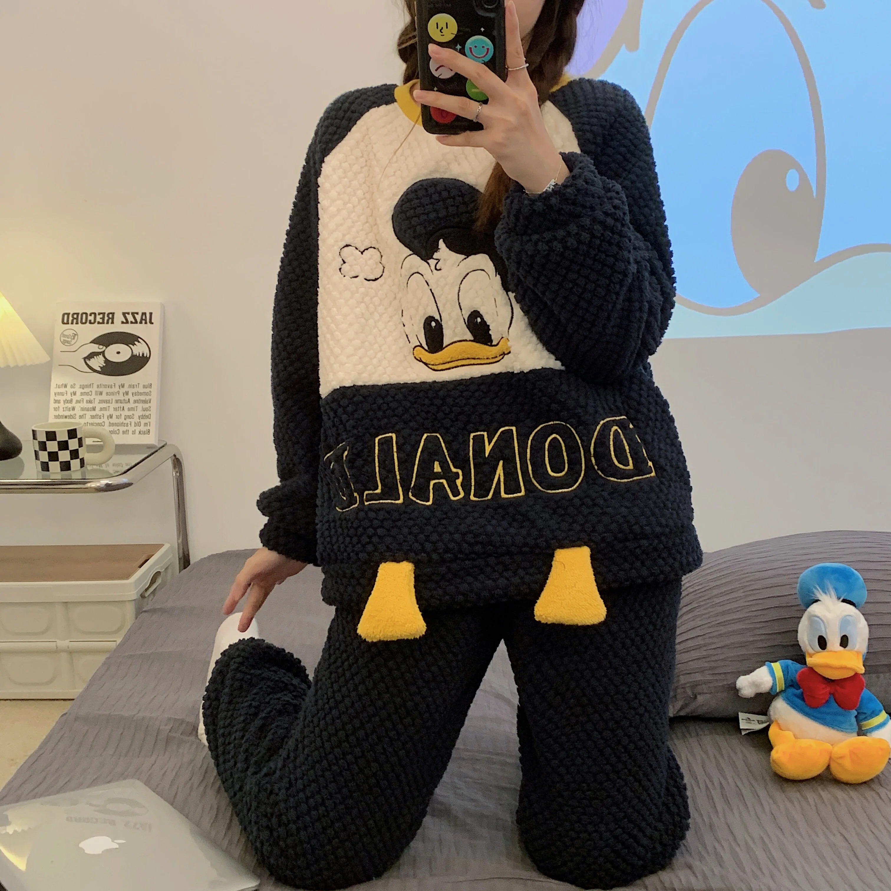 

Новая фланелевая одежда для сна Disney, Женский утепленный пуловер, одежда для сна для женщин, Милая женская домашняя одежда с Дональдом Даком