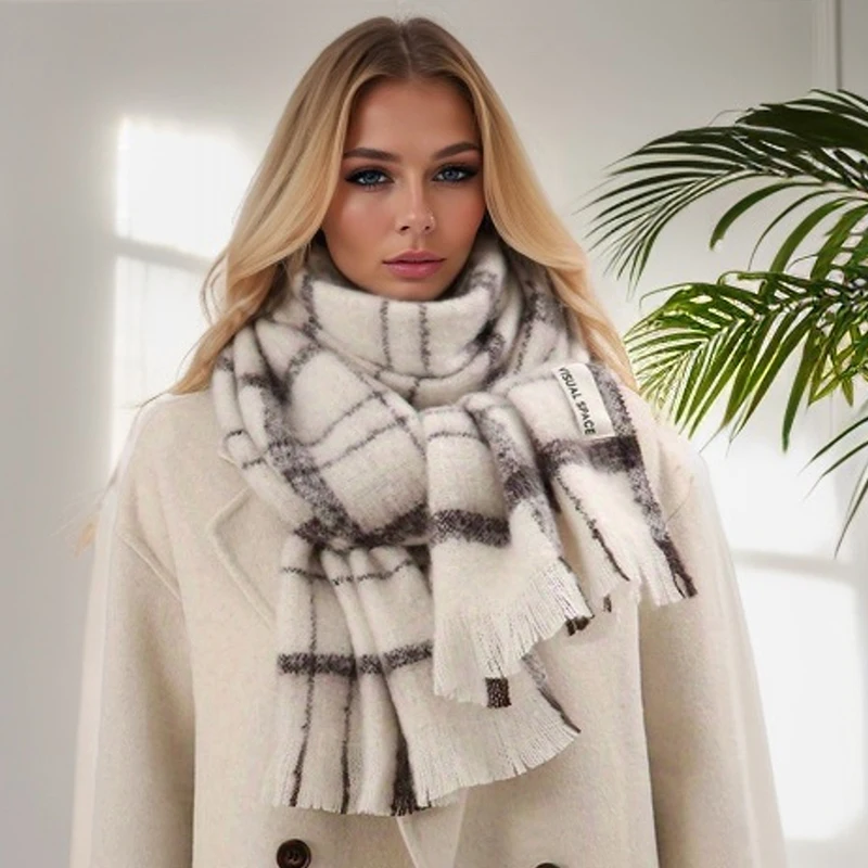 

New striped design pattern acrylic scarf for winter thick soft luxurious fashionable elegant women's preferred choice
