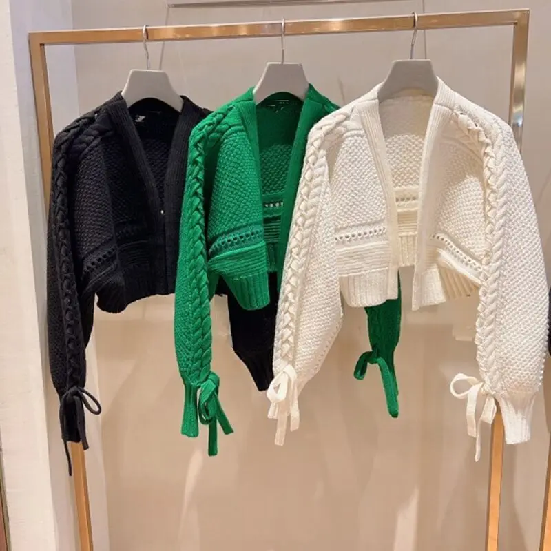 

Женский трикотажный кардиган с V-образным вырезом и рукавами-фонариками