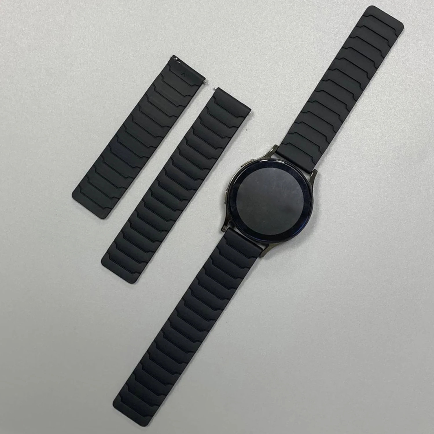 Magnetic Silicone Loop Strap - Replaceable Correa Bracelet